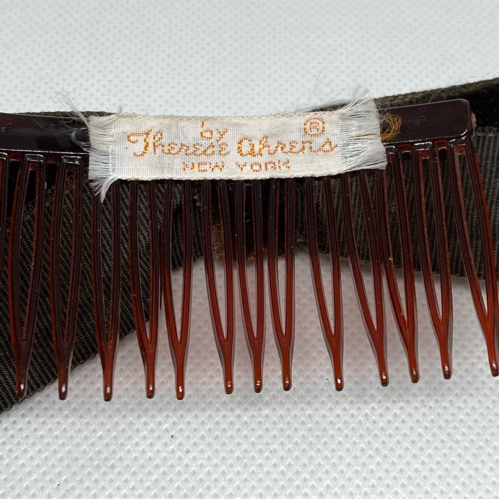 Therese Ahrens Vintage Bow